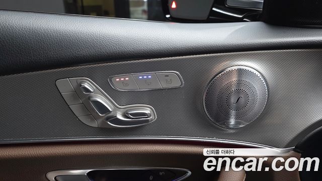 Mercedes-Benz E-Class (W213) E300 AMG Line 2018 — фото 18