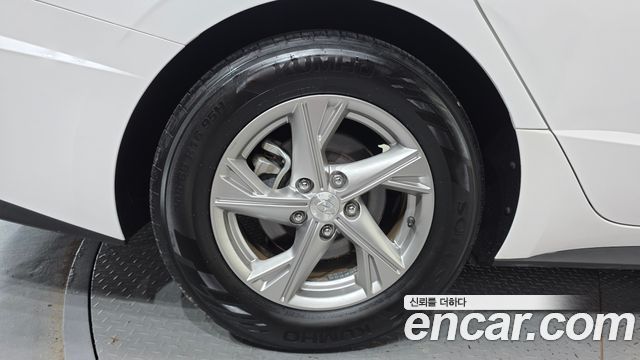 Hyundai Sonata (DN8) 2.0 LPG(rental car) Smart 2020 — фото 5