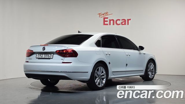 Volkswagen Passat 2.0 TSI B7 2018 — фото 2
