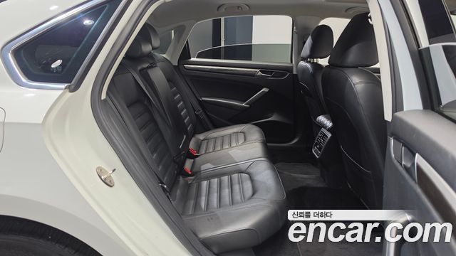 Volkswagen Passat 2.0 TSI B7 2018 — фото 11