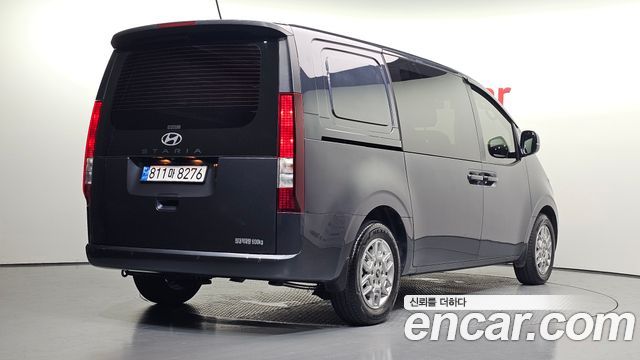 Hyundai Staria HEV 1.6 Cargo 5-Seater Modern 2025 — фото 2
