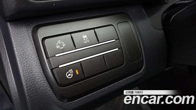 KG Mobility (SsangYong) Tivoli VX 2WD 2017 — фото 28