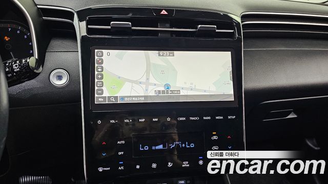 Hyundai Tucson (NX4) Gasoline 1.6 Turbo 2WD Premium 2021 — фото 14