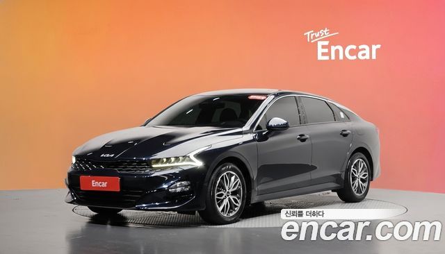 Kia K5 (III) 2.0 Trendy 2023 — фото 1