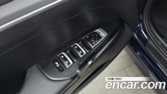 Kia K5 (III) 2.0 Trendy 2023 — фото 29