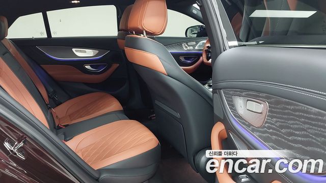 Mercedes-Benz AMG GT 4Door 43 4MATIC+ Dynamic 2023 — фото 10