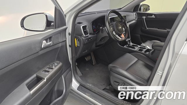Kia Sportage The Bold Diesel 2.0 2WD Prestige 2020 — фото 10