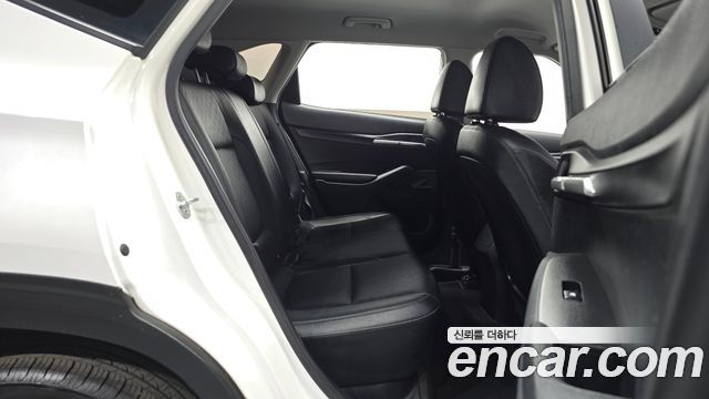 Kia Seltos Gasoline 1.6 Turbo 4WD Prestige 2023 — фото 12