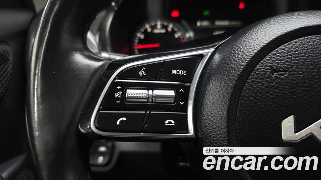 Kia Seltos Gasoline 1.6 Turbo 4WD Prestige 2023 — фото 16