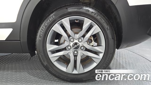 Kia Seltos Gasoline 1.6 Turbo 4WD Prestige 2023 — фото 21