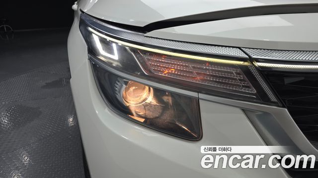 Kia Seltos Gasoline 1.6 Turbo 4WD Prestige 2023 — фото 22