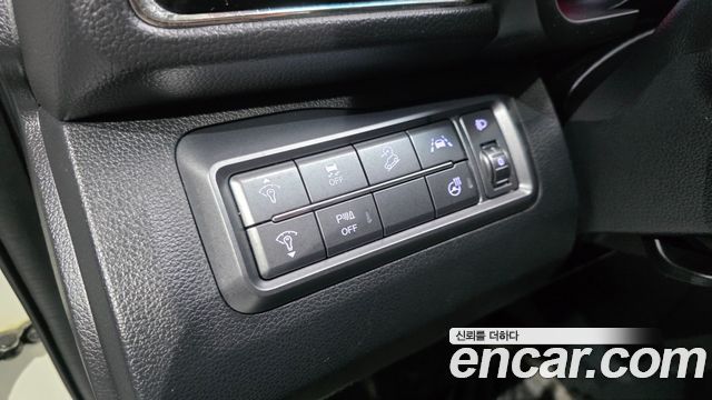 KG Mobility (SsangYong) Very New Tivoli Gasoline 1.5 2WD V3 Special 2021 — фото 12