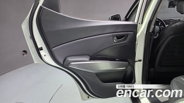 KG Mobility (SsangYong) Very New Tivoli Gasoline 1.5 2WD V3 Special 2021 — фото 25