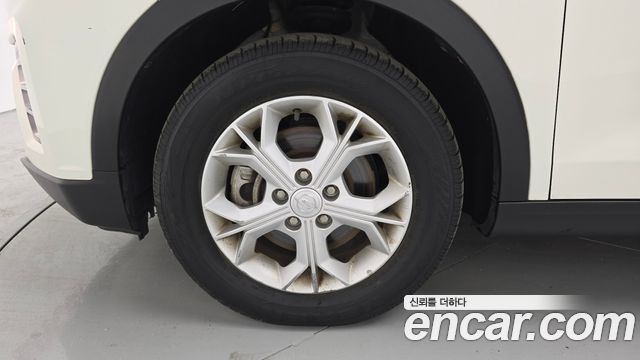 KG Mobility (SsangYong) Very New Tivoli Gasoline 1.5 2WD V3 2022 — фото 5