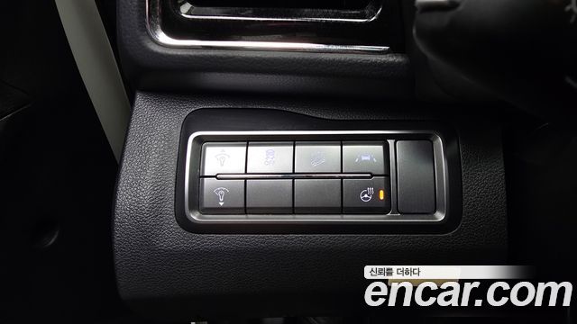 KG Mobility (SsangYong) Very New Tivoli Gasoline 1.5 2WD V3 2022 — фото 18