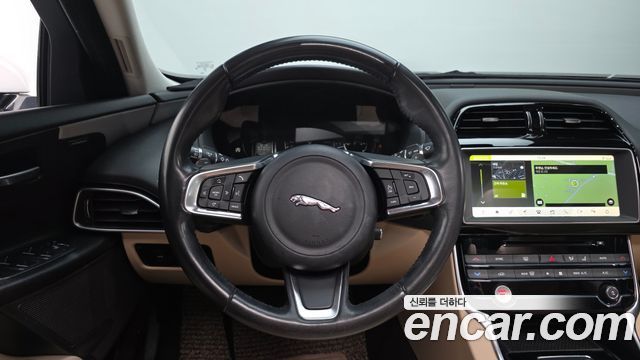 Jaguar XE 20d Prestige 2018 — фото 14