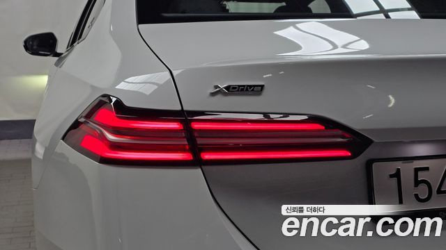 BMW 5 Series (G60) 530i xDrive M Sport 2025 — фото 23