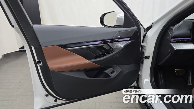 BMW 5 Series (G60) 530i xDrive M Sport 2025 — фото 24