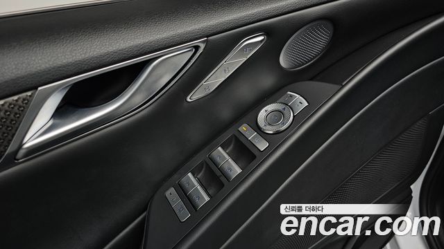Genesis G80 (RG3) Gasoline 3.5 Turbo AWD 2025 — фото 23