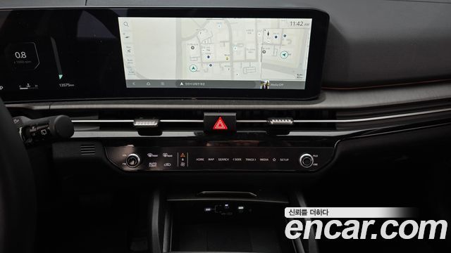Kia Sportage (V) Gasoline 1.6 Turbo 2WD Signature 2026 — фото 12