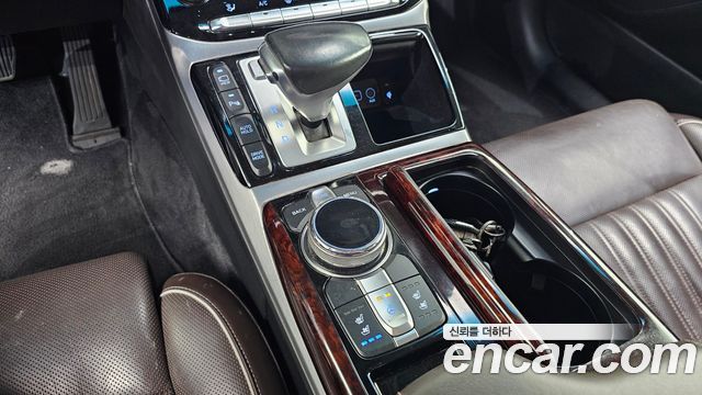Genesis EQ900 3.8 GDI AWD Premium Luxury 2016 — фото 9