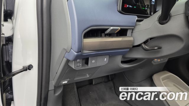 Kia EV3 Long Range 2WD AIr 2025 — фото 17