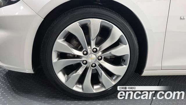 Chevrolet Malibu 2.0 Turbo LT Permium 2017 — фото 5