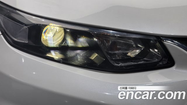 Chevrolet Malibu 2.0 Turbo LT Permium 2017 — фото 22