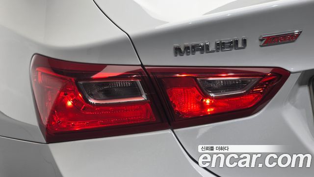 Chevrolet Malibu 2.0 Turbo LT Permium 2017 — фото 23