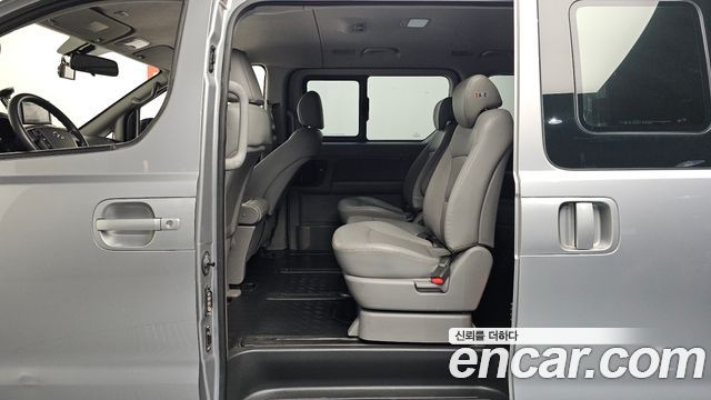 Hyundai Grand Starex Wagon 12-Seater Smart 2020 — фото 26