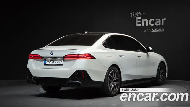 BMW 5 Series (G60) 520i M Sport 2026 — фото 2