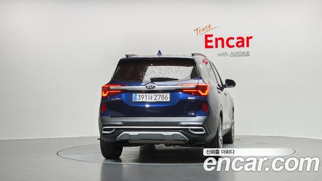 Kia Seltos Gasoline 1.6 Turbo 4WD Signature 2021 — фото 4