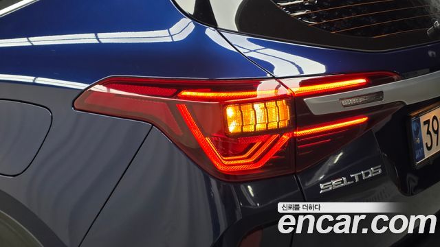 Kia Seltos Gasoline 1.6 Turbo 4WD Signature 2021 — фото 23