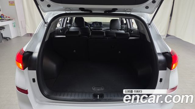 Hyundai Tucson Diesel 2.0 2WD Modern 2019 — фото 16