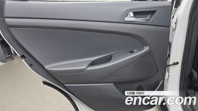 Hyundai Tucson Diesel 2.0 2WD Modern 2019 — фото 25