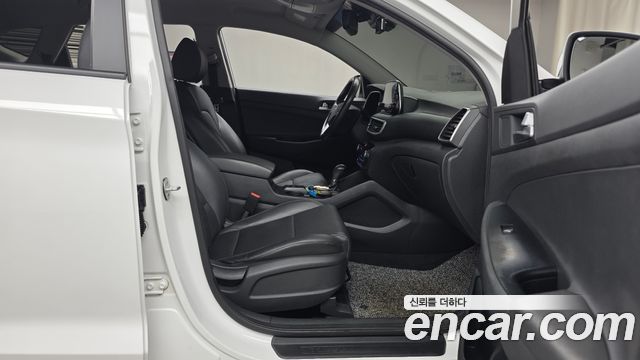 Hyundai Tucson Diesel 2.0 2WD Modern 2019 — фото 26