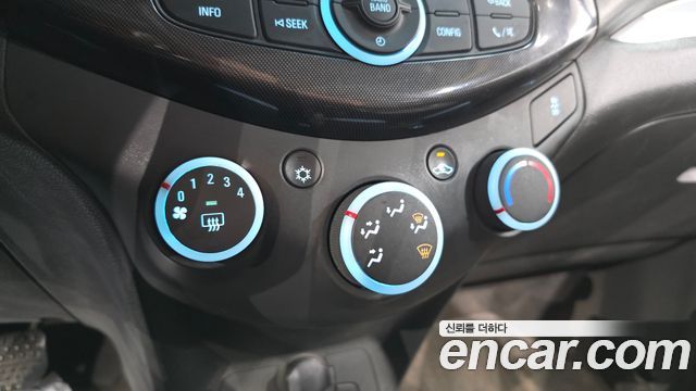 Chevrolet Spark LS+ 2015 — фото 15