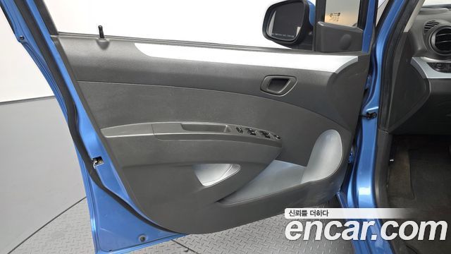 Chevrolet Spark LS+ 2015 — фото 24