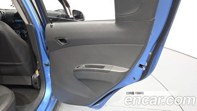 Chevrolet Spark LS+ 2015 — фото 25