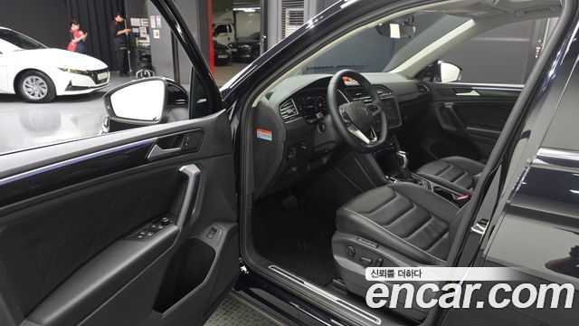 Volkswagen Tiguan (II) 2.0 TDI Prestige 2023 — фото 10