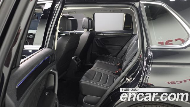 Volkswagen Tiguan (II) 2.0 TDI Prestige 2023 — фото 11
