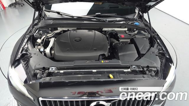 Volvo S60 (III) T5 Inscroption 2020 — фото 6