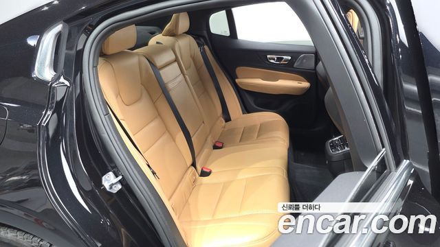 Volvo S60 (III) T5 Inscroption 2020 — фото 15