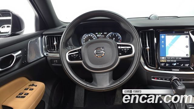 Volvo S60 (III) T5 Inscroption 2020 — фото 16