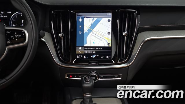 Volvo S60 (III) T5 Inscroption 2020 — фото 17