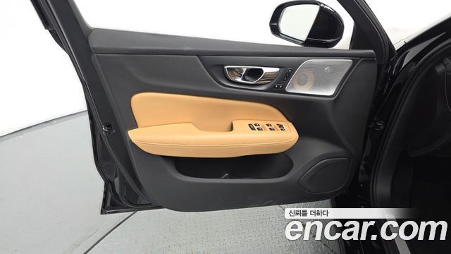 Volvo S60 (III) T5 Inscroption 2020 — фото 30