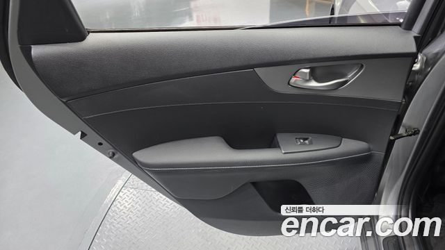 Kia K3 Prestige 2021 — фото 25