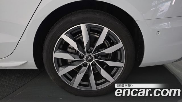 Audi A4 (B9) 40 TFSI Premium 2023 — фото 21