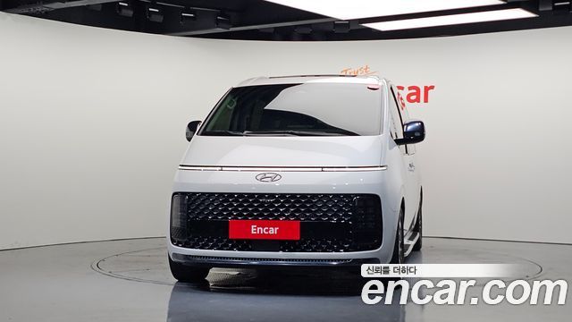 Hyundai Staria Lounge 9-Seater Inspiration 2022 — фото 3