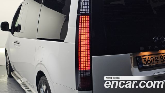 Hyundai Staria Lounge 9-Seater Inspiration 2022 — фото 23